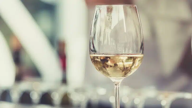 Osez l'accord parfait : les meilleurs mets à déguster avec un Chablis !
